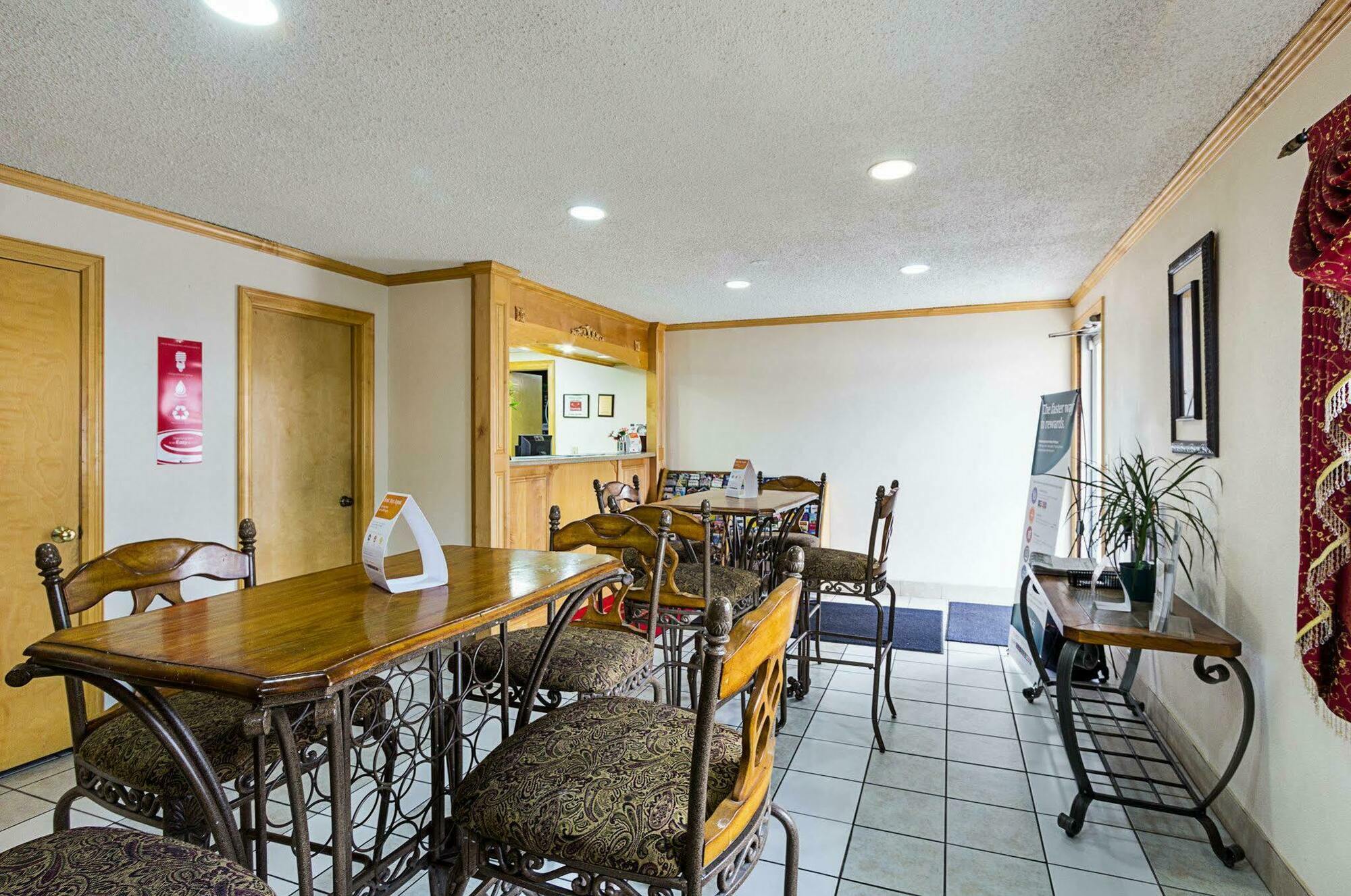 Rodeway Inn West Dodge Omaha Eksteriør bilde